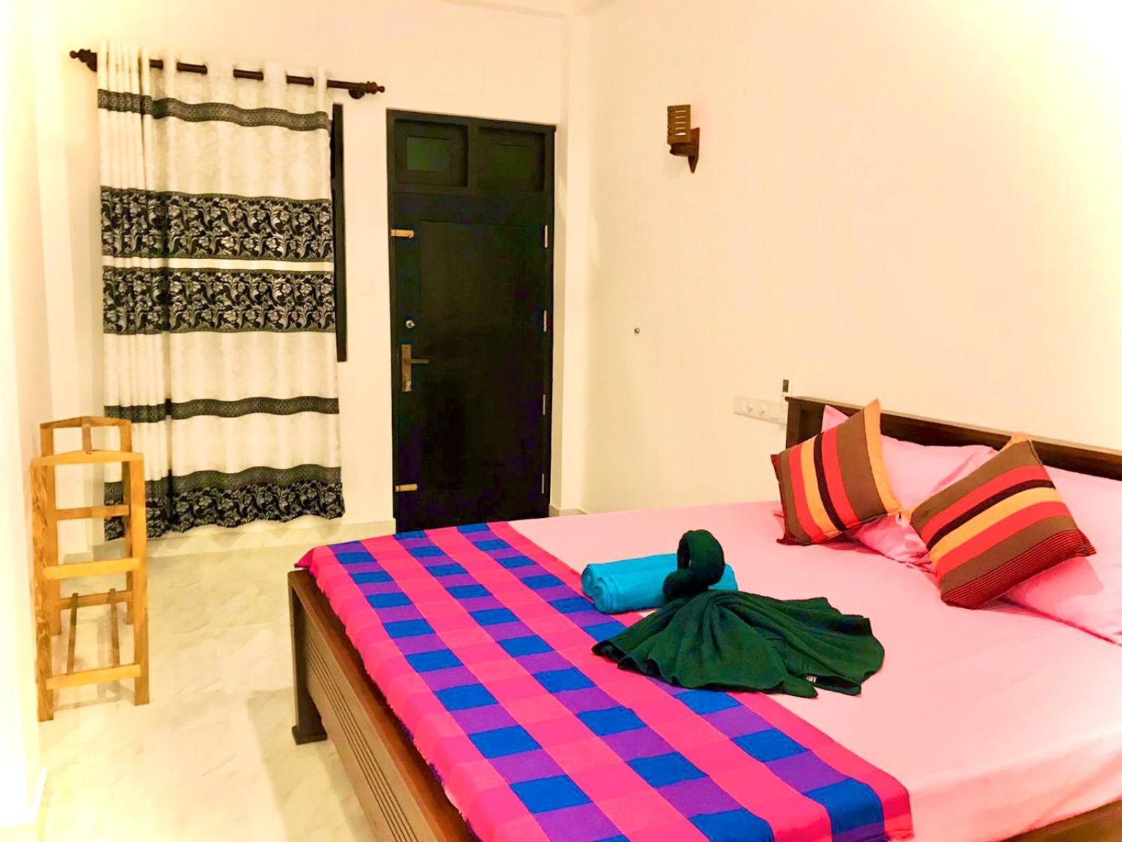 Navodya Guest Mirissa Hotel Exterior foto